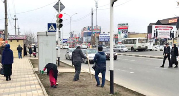 Subbotnik in Grozny. March 13, 2017. Photo: Ibragim Temirkhanov / IA "Grozny-Inform" Subbotnik in Grozny. March 13, 2017. Photo: Ibragim Temirkhanov / IA "Grozny-Inform"