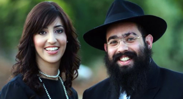 Ari Edelkopf, Chief Rabbi of Sochi, and his wife. Photo: https://www.facebook.com/photo.php?fbid=100135029997986&amp;set=ecnf.100000044671868&amp;type=3&amp;theater