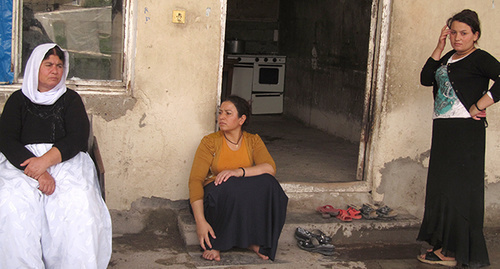 Yezidis community helps refugees coming to Armenia. Araks village, Armavir District of Armenia, August 28, 2015. Photo by Tigran Petrosyan for the 'Caucasian Knot'. Yezidis community helps refugees coming to Armenia. Araks village, Armavir District of Armenia, August 28, 2015. Photo by Tigran Petrosyan for the 'Caucasian Knot'.
