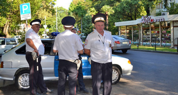 The police officers in Sochi. Photo by Svetlana Kravchenko for "Caucasian Knot" The police officers in Sochi. Photo by Svetlana Kravchenko for "Caucasian Knot"