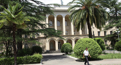 Building of Abkhazian government in Sukhumi. Photo: © Sputnik. Alexei Nikolsky, http://sputnik-abkhazia.ru/Abkhazia/20170620/1021287737.html Building of Abkhazian government in Sukhumi. Photo: © Sputnik. Alexei Nikolsky, http://sputnik-abkhazia.ru/Abkhazia/20170620/1021287737.html