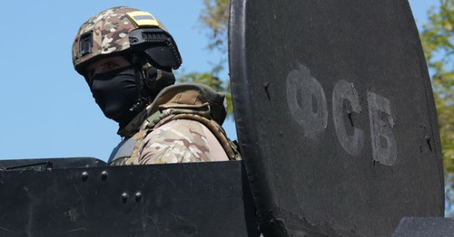FSB agent. Photo: RFE/RL FSB agent. Photo: RFE/RL