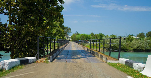 The Inguri River bridge. Photo khalampre https://ru.wikipedia.org The Inguri River bridge. Photo khalampre https://ru.wikipedia.org