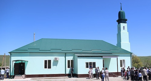 A mosque in the village of Aki-Yurt in Ingushetia. Photo: http://www.ingushetia.ru/news/018628/ A mosque in the village of Aki-Yurt in Ingushetia. Photo: http://www.ingushetia.ru/news/018628/