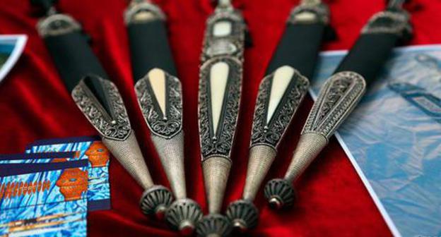 Chechen weapons masters' daggers exhibited at the Bladed Weapons International Festival "Dagger 2014". Nazran. Photo: the official website of the Chechen Government's Commission for Tourism http://www.chechentourism.ru Chechen weapons masters' daggers exhibited at the Bladed Weapons International Festival "Dagger 2014". Nazran. Photo: the official website of the Chechen Government's Commission for Tourism http://www.chechentourism.ru