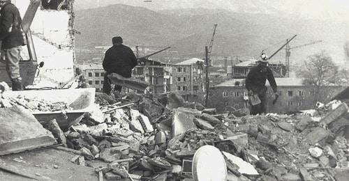 Aftermath of Spitak earthquake, December 1988. Photo: https://ru.wikipedia.org Aftermath of Spitak earthquake, December 1988. Photo: https://ru.wikipedia.org
