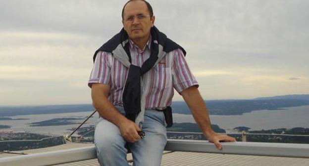 Oyub Titiev. Photo: https://memohrc.org/ru/news_old/chechnya-na-zaderzhannogo-pravozashchitnika-pytayutsya-vozdeystvovat-ugrozhaya-ego Oyub Titiev. Photo: https://memohrc.org/ru/news_old/chechnya-na-zaderzhannogo-pravozashchitnika-pytayutsya-vozdeystvovat-ugrozhaya-ego