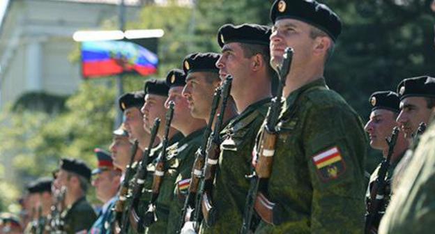 Soldiers of South-Ossetian army. Photo: Sputnik / Ada Bagian Soldiers of South-Ossetian army. Photo: Sputnik / Ada Bagian