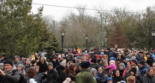 Residents of Kizlyar celebrate the "Maslenitsa" (Shrovetide). February 18, 2018. Photo: Kizlyar city administration http://mo-kizlyar.ru/informatsiya/novosti/4706-na-glavnoj-ploshchadi-kizlyara-ustroili-maslenichnyj-pir.html Residents of Kizlyar celebrate the "Maslenitsa" (Shrovetide). February 18, 2018. Photo: Kizlyar city administration http://mo-kizlyar.ru/informatsiya/novosti/4706-na-glavnoj-ploshchadi-kizlyara-ustroili-maslenichnyj-pir.html
