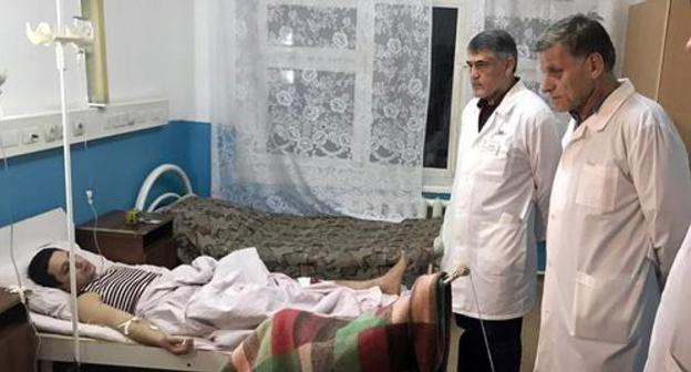 A man injured in the mass shooting of believers in Kizlyar in a hospital ward. Photo http://minzdravrd.ru/ A man injured in the mass shooting of believers in Kizlyar in a hospital ward. Photo http://minzdravrd.ru/