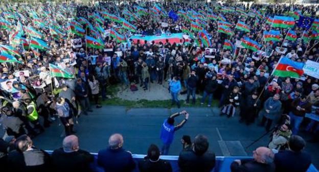 Portraits of political prisoners at opposition rally in Baku, March 31, 2018. Photo by Aziz Karimov for the Caucasian Knot. Portraits of political prisoners at opposition rally in Baku, March 31, 2018. Photo by Aziz Karimov for the Caucasian Knot.