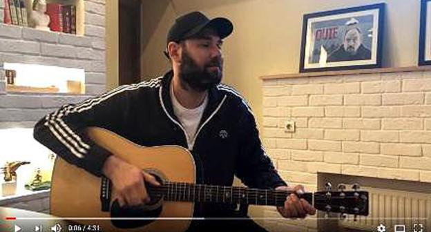 Screenshot of a video of the song "Olé-Olé-Olé!" by Semyon Slepakov https://www.youtube.com/watch?v=i63jWjoAWHE&feature=youtu.be Screenshot of a video of the song "Olé-Olé-Olé!" by Semyon Slepakov https://www.youtube.com/watch?v=i63jWjoAWHE&feature=youtu.be