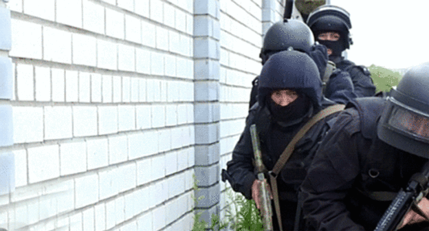 Special services officers. Photo http://nac.gov.ru/obuchenie-zhurnalistov/v-ryazanskoy-oblasti-proshli-zanyatiya-na-uchebno.html Special services officers. Photo http://nac.gov.ru/obuchenie-zhurnalistov/v-ryazanskoy-oblasti-proshli-zanyatiya-na-uchebno.html