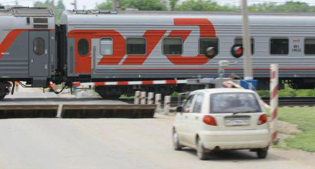 A railway crossing. Photo by the press service of the North Caucasus Railway A railway crossing. Photo by the press service of the North Caucasus Railway