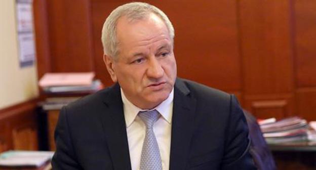 Ramazan Aliev. Photo: https://www.riadagestan.ru/mobile/news/the_government_of_the/ramazan_aliev_samoe_vazhnoe_chtoby_nikto_ne_postradal_osobenno_deti_/ Ramazan Aliev. Photo: https://www.riadagestan.ru/mobile/news/the_government_of_the/ramazan_aliev_samoe_vazhnoe_chtoby_nikto_ne_postradal_osobenno_deti_/