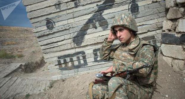 Soldier of the Nagorno-Karabakh Defence Army. Photo: Sputnik/ Ilya Pitalev, https://ru.armeniasputnik.am/karabah/20180407/11302226/azerbajdzhan-uvelichil-chastotu-narushenij-rezhima-prekrashcheniya-ognya-v-karabahe.html Soldier of the Nagorno-Karabakh Defence Army. Photo: Sputnik/ Ilya Pitalev, https://ru.armeniasputnik.am/karabah/20180407/11302226/azerbajdzhan-uvelichil-chastotu-narushenij-rezhima-prekrashcheniya-ognya-v-karabahe.html