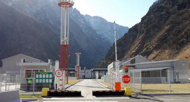 Verkhniy Lars checkpoint. Photo: Sputnik / Vladimir Ivanov, https://sputnik-ossetia.ru/North_Ossetia/20180207/5779800.html Verkhniy Lars checkpoint. Photo: Sputnik / Vladimir Ivanov, https://sputnik-ossetia.ru/North_Ossetia/20180207/5779800.html