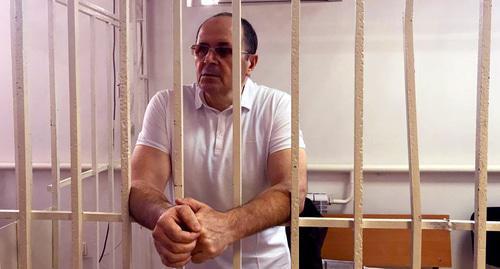 Oyub Titiev in the court. Photo by Patimat Makhmudova for the Caucasian Knot Oyub Titiev in the court. Photo by Patimat Makhmudova for the Caucasian Knot