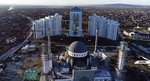 Mosque in Shali-City. Screenshot: https://www.youtube.com/watch?time_continue=750&v=VX30dMDF5UY Mosque in Shali-City. Screenshot: https://www.youtube.com/watch?time_continue=750&v=VX30dMDF5UY