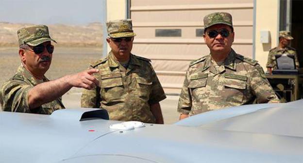 Servicemen of the Azerbaijani Army. Photo: http://mod.gov.az/ru/foto-arhiv-045/?gid=18830 Servicemen of the Azerbaijani Army. Photo: http://mod.gov.az/ru/foto-arhiv-045/?gid=18830