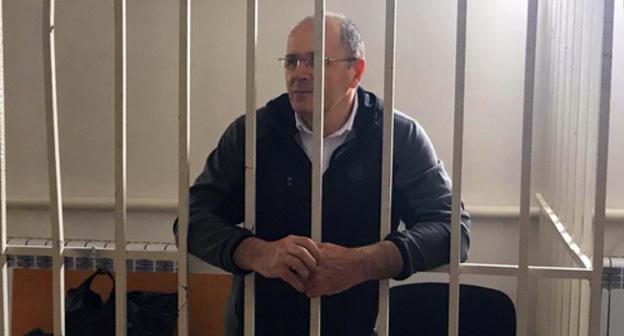 Oyub Titiev in the courtroom. Photo by Patimat Makhmudova for the Caucasian Knot Oyub Titiev in the courtroom. Photo by Patimat Makhmudova for the Caucasian Knot