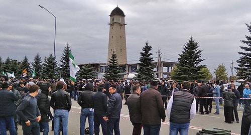 Participants of a protest action in Magas. October 5, 2018. Photo by Umar Yavloy for the "Caucasian Knot" Participants of a protest action in Magas. October 5, 2018. Photo by Umar Yavloy for the "Caucasian Knot"