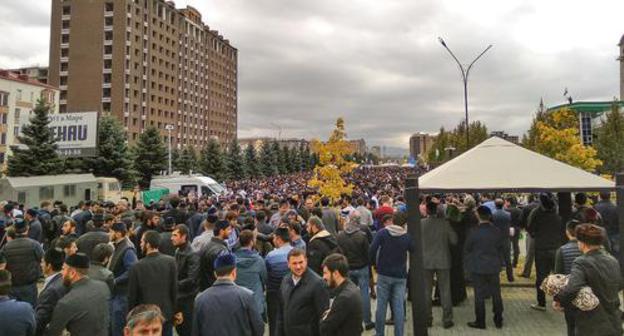 Protest rally in the centre of Magas, October 12, 2018. Photo by Umar Yovloi for the Caucasian Knot Protest rally in the centre of Magas, October 12, 2018. Photo by Umar Yovloi for the Caucasian Knot