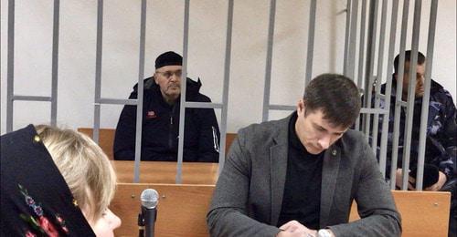 Oyub Titiev (on the left) and his advocate Pyotr Zaikin. Photo: press service of the HRC "Memorial" Oyub Titiev (on the left) and his advocate Pyotr Zaikin. Photo: press service of the HRC "Memorial"