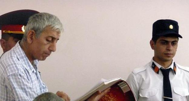 Shant Arutyunyan (left) in the courtroom, July 2014. Photo by Armine Martirosyan for the Caucasian Knot Shant Arutyunyan (left) in the courtroom, July 2014. Photo by Armine Martirosyan for the Caucasian Knot