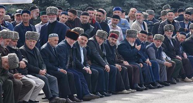 Participants of the rally in Magas. October 2018. Photo courtesy of Yakub Gogiev for the "Caucasian Knot" Participants of the rally in Magas. October 2018. Photo courtesy of Yakub Gogiev for the "Caucasian Knot"
