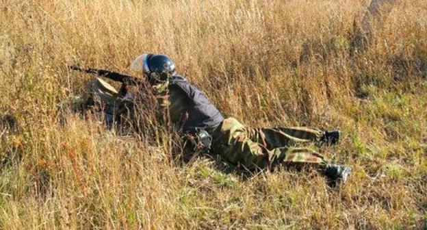 A law enforcer. Photo http://nac.gov.ru/antiterroristicheskie-ucheniya/siloviki-obezvredili-gruppu-uslovnyh-terroristov.html#&gid=1&pid=1 A law enforcer. Photo http://nac.gov.ru/antiterroristicheskie-ucheniya/siloviki-obezvredili-gruppu-uslovnyh-terroristov.html#&gid=1&pid=1