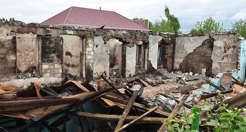 Destroyed homes in the conflict zone. Photo Sputnik / Murad Orujov https://ru.sputnik.az/karabakh/20180408/414769183/azerbaijan-armenia-karabakh-obstrel.html Destroyed homes in the conflict zone. Photo Sputnik / Murad Orujov https://ru.sputnik.az/karabakh/20180408/414769183/azerbaijan-armenia-karabakh-obstrel.html