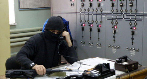 An intelligence agent. Photo http://nac.gov.ru/antiterroristicheskie-ucheniya/operativnym-shtabom-v-kaluzhskoy-oblasti-4.html An intelligence agent. Photo http://nac.gov.ru/antiterroristicheskie-ucheniya/operativnym-shtabom-v-kaluzhskoy-oblasti-4.html