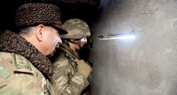 Azerbaijani servicemen in near-front zone, December 2018. Photo: press service of the Ministry of Defence of Azerbaijan. https://mod.gov.az/ru/news/rukovodstvo-ministerstva-oborony-nahoditsya-v-prifrontovoj-zone-video-25326.html Azerbaijani servicemen in near-front zone, December 2018. Photo: press service of the Ministry of Defence of Azerbaijan. https://mod.gov.az/ru/news/rukovodstvo-ministerstva-oborony-nahoditsya-v-prifrontovoj-zone-video-25326.html