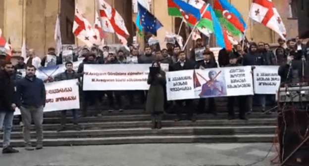 A protest action held in Tbilisi with a demand to dismantle the monument to Mikhail Avagyan. February 8, 2019. Screenshot of the video https://www.facebook.com/aliQmedia/videos/343223656527583/ A protest action held in Tbilisi with a demand to dismantle the monument to Mikhail Avagyan. February 8, 2019. Screenshot of the video https://www.facebook.com/aliQmedia/videos/343223656527583/