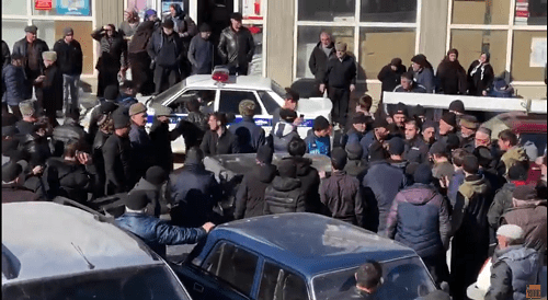 Residents of Khadjalmakhi village after the incident in the marketplace. Screenshot from video posted by 'Chernovik', https://www.youtube.com/watch?v=dtHDhpbl6BU&feature=youtu.be Residents of Khadjalmakhi village after the incident in the marketplace. Screenshot from video posted by 'Chernovik', https://www.youtube.com/watch?v=dtHDhpbl6BU&feature=youtu.be