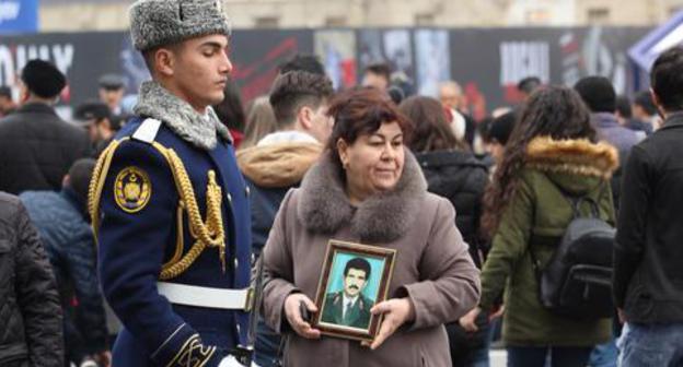 Participants of mourning events in memory of the victims of the Khojaly tragedy, Baku, February 26, 2018. Photo by Aziz Karimov for the Caucasian Knot Participants of mourning events in memory of the victims of the Khojaly tragedy, Baku, February 26, 2018. Photo by Aziz Karimov for the Caucasian Knot