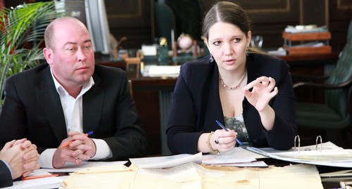 Ekaterina Tolstikova and another participant of the trip on the demarcation of the Dagestani borders. Photo: press service of the Administration of the Babayurt Disctict of Dagestan Ekaterina Tolstikova and another participant of the trip on the demarcation of the Dagestani borders. Photo: press service of the Administration of the Babayurt Disctict of Dagestan