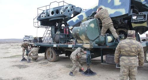 Azerbaijani servicemen preparing missile launcher for shooting. Photo: press service of the Ministry of Defence of Azerbaijan, https://mod.gov.az/ru/foto-arhiv-045/?gid=25891 Azerbaijani servicemen preparing missile launcher for shooting. Photo: press service of the Ministry of Defence of Azerbaijan, https://mod.gov.az/ru/foto-arhiv-045/?gid=25891