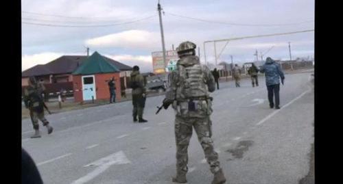 Law enforcers near a checkpoint where a woman blew herself up, November 17, 2018. Screenshot from video: https://www.youtube.com/watch?v=ToyeRYr9UAQ Law enforcers near a checkpoint where a woman blew herself up, November 17, 2018. Screenshot from video: https://www.youtube.com/watch?v=ToyeRYr9UAQ
