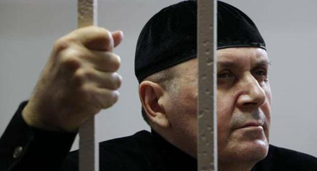Oyub Titiev is listening to the verdict. Photo by Dmitry Borko, HRC "Memorial" Oyub Titiev is listening to the verdict. Photo by Dmitry Borko, HRC "Memorial"