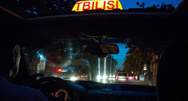 Taxi in Tbilisi. Photo: Nicolai Cosedis Andersen https://www.flickr.com/ Taxi in Tbilisi. Photo: Nicolai Cosedis Andersen https://www.flickr.com/