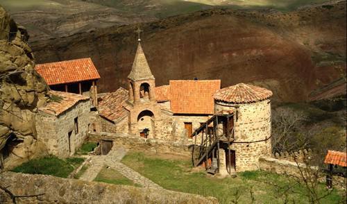 "David Gareja" Monastery Complex. Photo: Paata Vardanashvili from Tbilisi, https://ru.wikipedia.org/wiki/Давид-Гареджа#/media/File:David_Gareja_monastery_complex.jpg "David Gareja" Monastery Complex. Photo: Paata Vardanashvili from Tbilisi, https://ru.wikipedia.org/wiki/Давид-Гареджа#/media/File:David_Gareja_monastery_complex.jpg