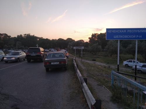 A Chechen signpost in the outskirt of Kizlyar, a city of Dagestan. Photo by Ilyas Kapiev for the "Caucasian Knot" A Chechen signpost in the outskirt of Kizlyar, a city of Dagestan. Photo by Ilyas Kapiev for the "Caucasian Knot"