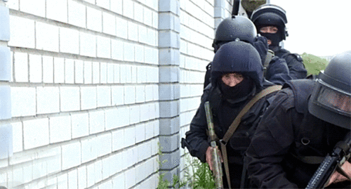 Law enforcers. Photo http://nac.gov.ru/obuchenie-zhurnalistov/v-ryazanskoy-oblasti-proshli-zanyatiya-na-uchebno.html Law enforcers. Photo http://nac.gov.ru/obuchenie-zhurnalistov/v-ryazanskoy-oblasti-proshli-zanyatiya-na-uchebno.html