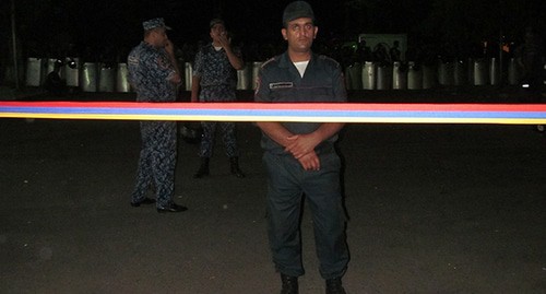 Policemen in Armenia. Photo by Tigran Petrosyan for the Caucasian Knot Policemen in Armenia. Photo by Tigran Petrosyan for the Caucasian Knot