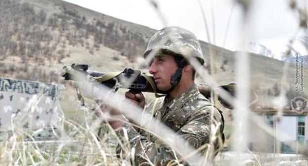 An Armenian soldier. Photo by the press service of the Ministry of Defence for Armenia http://www.mil.am/hy/news/6254 An Armenian soldier. Photo by the press service of the Ministry of Defence for Armenia http://www.mil.am/hy/news/6254