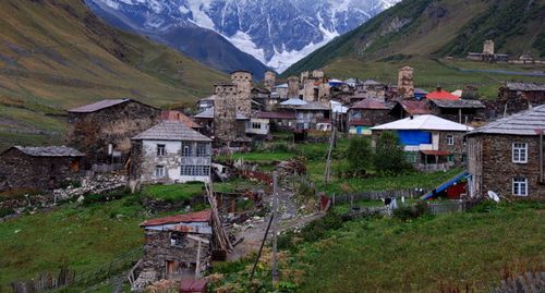 Ushguli. Photo: ilan molcho from Israel – 1822, http://commons.wikimedia.org/w/index.php?curid=3506578 Ushguli. Photo: ilan molcho from Israel – 1822, http://commons.wikimedia.org/w/index.php?curid=3506578
