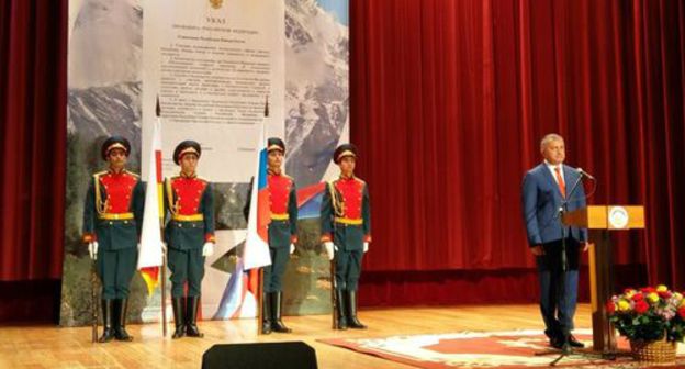 The official meeting in the cinema hall "Chermen" during the celebration of the 11th anniversary of the recognition of the South Ossetia's independence by Russia. Photo by Anna Dzhioyeva for the "Caucasian Knot" The official meeting in the cinema hall "Chermen" during the celebration of the 11th anniversary of the recognition of the South Ossetia's independence by Russia. Photo by Anna Dzhioyeva for the "Caucasian Knot"