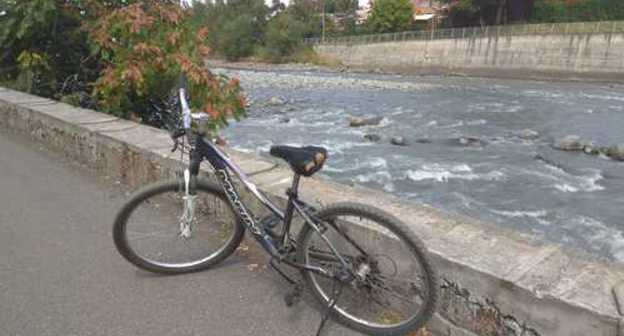 A bike in the embankment in Vladikavkaz. Photo by Ekaterina Gerasimova A bike in the embankment in Vladikavkaz. Photo by Ekaterina Gerasimova